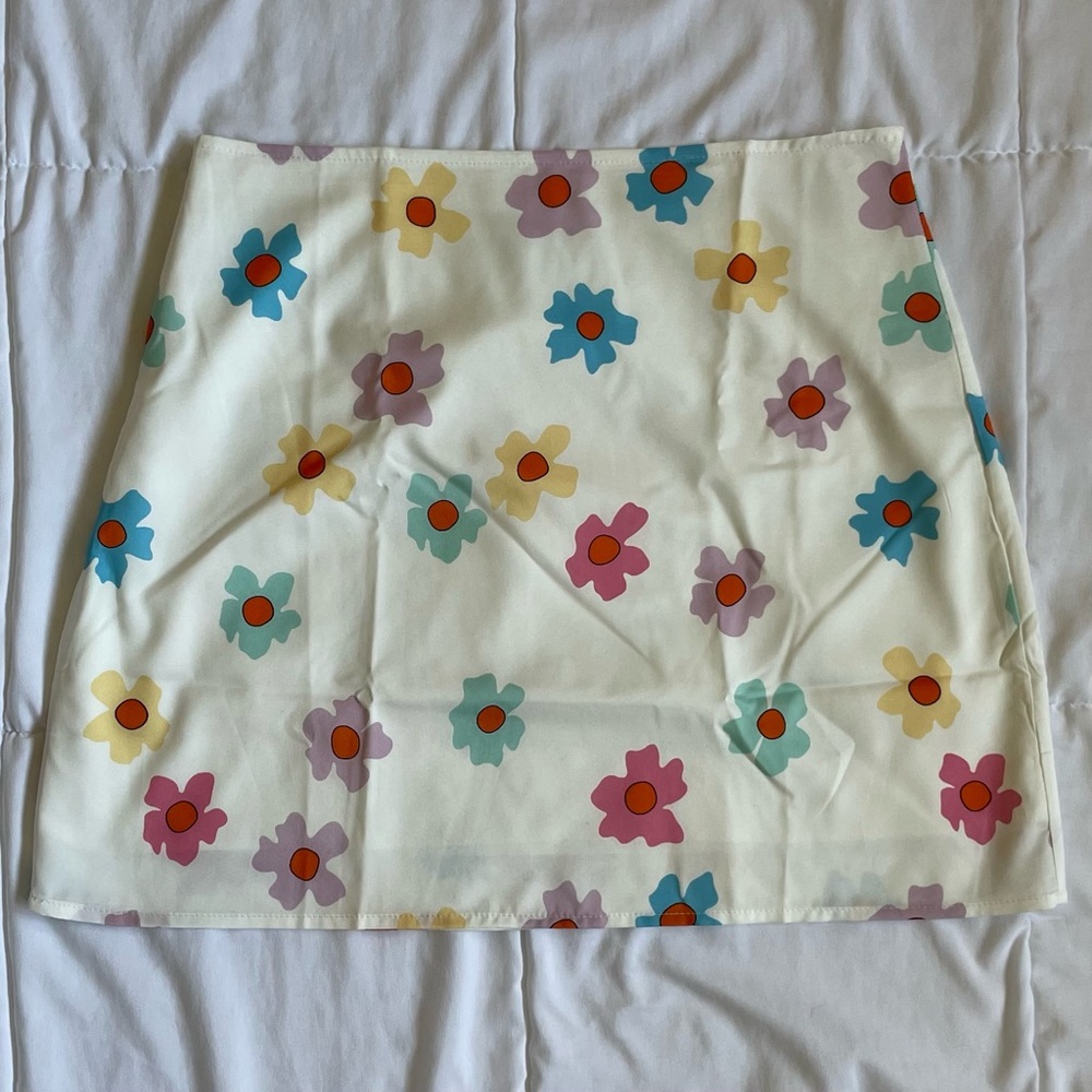 Flower mini skirt